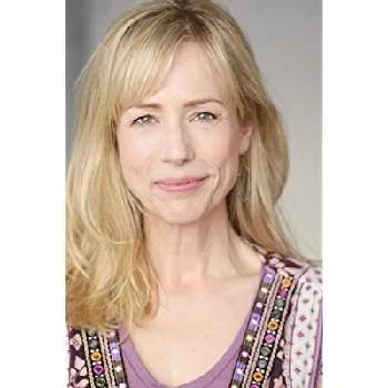 Cathryn de Prume - Family, Bio, Birthday, Family, Income & More