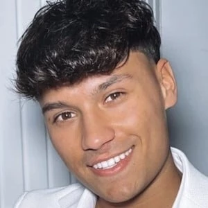 Maxx Catley - Age, Height, Birthdate, Bio, Family, Networth & More