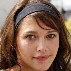 Emma De Caunes Biography