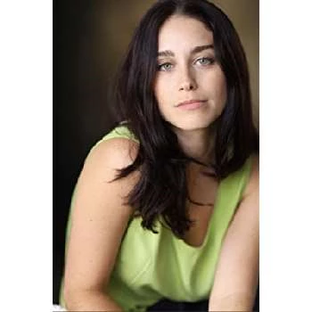 Cecilia Leal - Age, Bio, Birthdate, Family, Networth & More