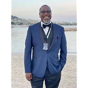 Cedric Hill - Networth, Bio, Wiki, Family, Birthday, Networth & More