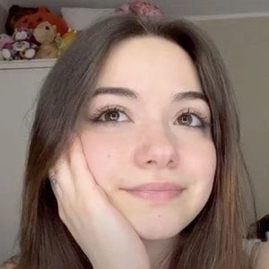 Angela Chalet Biography