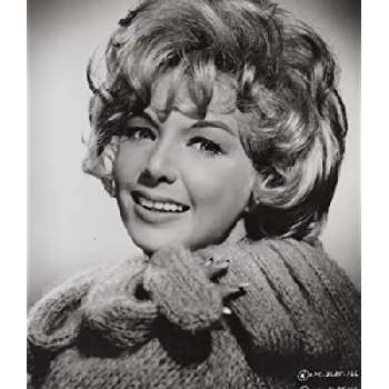 Chanin Hale Biography