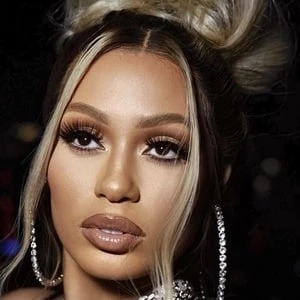 Louise Chantál - Adderess, Bio, Birthdate, Family, Wiki & More