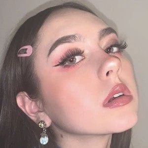 Lois Mia Chapman - Age, Height, Birthdate, Family, Wiki & More