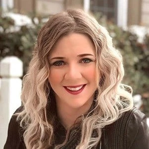 Rachelle Chapman Biography