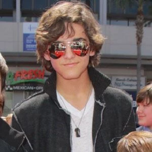 Logan Charles - Age, WIki, Birthday, Family, Networth & More