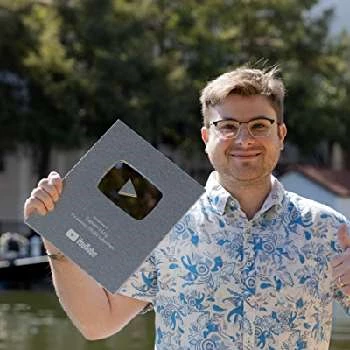 Charlie Burt - Biography, Birthdate, Family, Networth & More