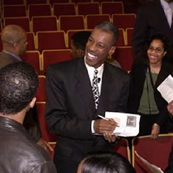 Charlie Scott - Family, Bio, Birthdate,Age, Networth , Wiki& More