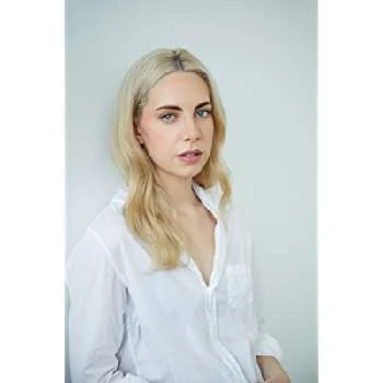 Charlotte Friels - Age, Bio, Birthdate, Family, Networth & More