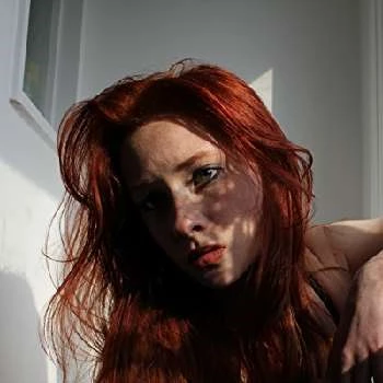 Charlotte Lindsay Marron - Age, Bio, Birthdate, Family, Networth & More