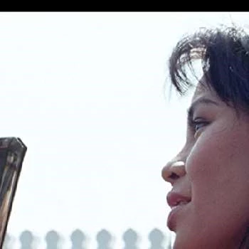 Chat Silayan Biography