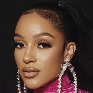 Joie Chavis Biography