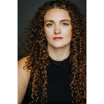 Chelsea Howey - Age, Bio, Birthdate, Family, Networth & More