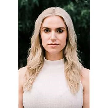 Chelsi Hardcastle - Age, Bio, Birthdate, Family, Networth & More