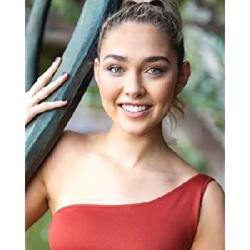 Chenaya Aston - Age, Bio, Birthdate, Family, Networth & More