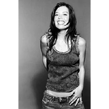 Cheselka Leigh - Age, Bio, Birthdate, Family, Networth & More