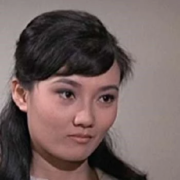 Chia Essie Lin Biography