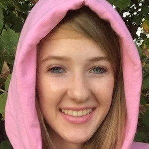 Chicklette - Family, Bio, Birthday, Family, Income & More