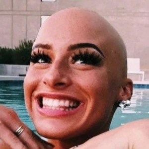 chl0ebean - Birthdate, Age, Family, Bio, Networth & More