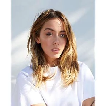 Chloe Bennet Biography