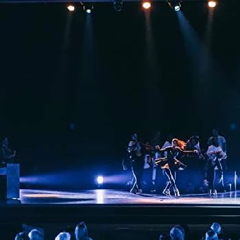 Chloé Elizabeth Vassallo - Age, Bio, Birthdate, Family, Networth & More