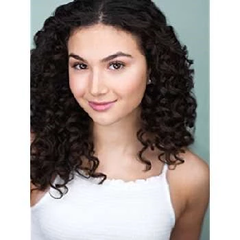 Chloe Landau - Age, Bio, Birthdate, Family, Networth & More