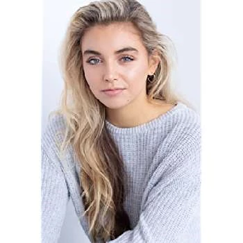 Chloe Skoczen - Age, Bio, Birthdate, Family, Networth & More