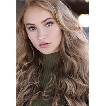 Chloé Taufer - Age, Bio, Birthdate, Family, Networth & More