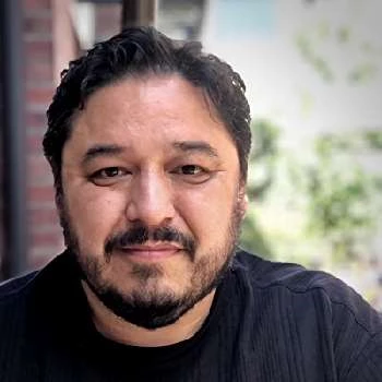 Chris Howland - Age, Height, Birthdate, Family, Wiki & More