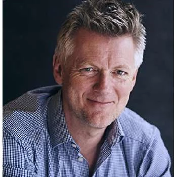 Chris Lang - Age, Bio, Birthdate, Family, Networth & More