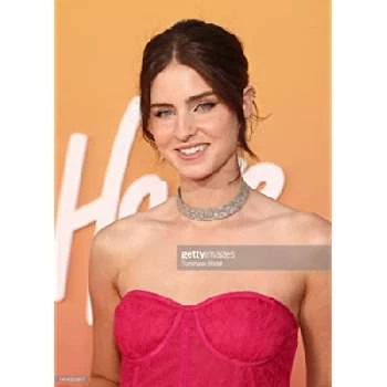 Christina Kartchner - Family, Bio, Birthday, Family, Income & More