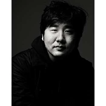 Chung-hoon Chung - Family, Bio, Birthdate,Age, Networth , Wiki& More