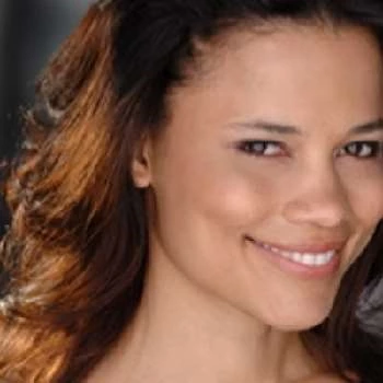 Claire De Boer - Age, Bio, Birthdate, Family, Networth & More