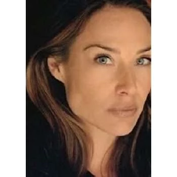 Claire Forlani - Income, Birthday, Family, Bio, Networth & More