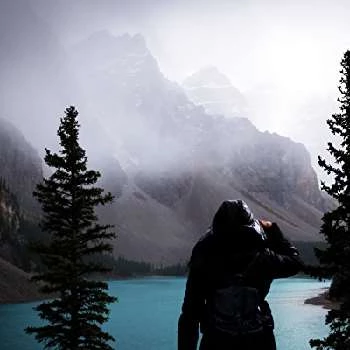 Claire Soares - Age, Bio, Birthdate, Family, Networth & More