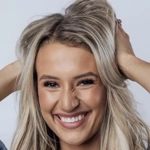 Whitney Clampitt - Biography, Birthday, Family, Wki, Networth & More