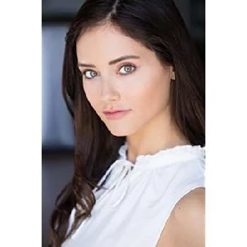 Clara Carlo - Age, Bio, Birthdate, Family, Networth & More