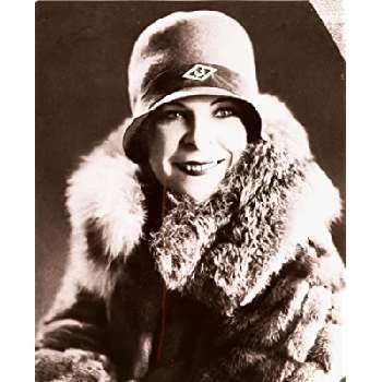 Clara Guiol - Birthplace, Bio, Wiki, Birthday, Family, Networth & More