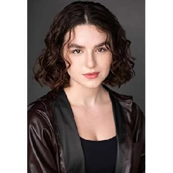 Clarissa Cozzoni - Age, Bio, Birthdate, Family, Networth & More