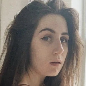 Dodie Clark Biography