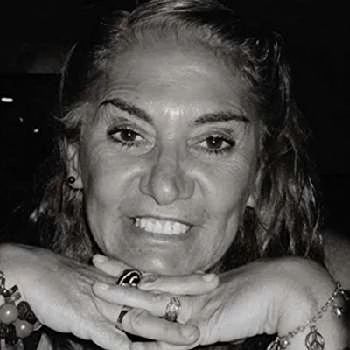 Claudia Cárpena - Age, Bio, Birthdate, Family, Networth & More