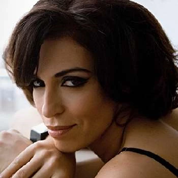 Claudia Ferri - Age, Bio, Birthdate, Family, Networth & More
