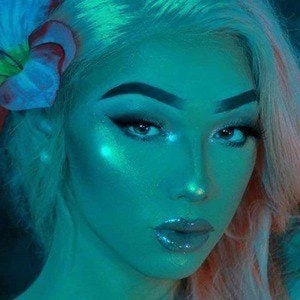 Clawdeena9 Biography