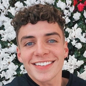 Zach Clayton Biography