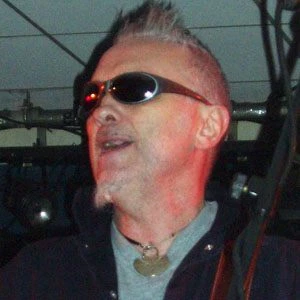 Zal Cleminson - Family, Bio, Birthday, Family, Income & More