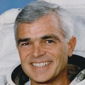 Michael R. Clifford - Date Of Birth, Bio, Birthdate, Parents, Networth & More