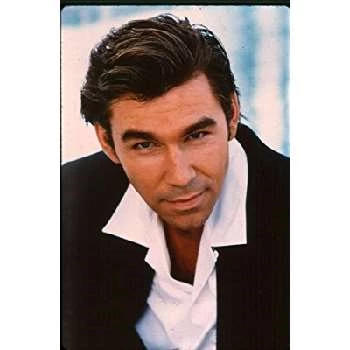 Clive Robertson Biography