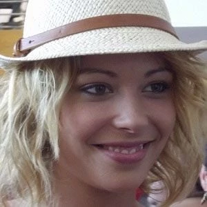 Dounia Coesens - Networth, Bio, Birthdate, Age, Family & More