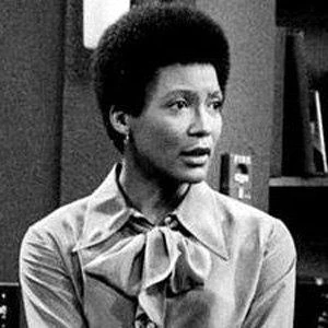 Olivia Cole - Age, Bio, Birthdate, Family, Networth & More